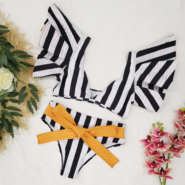 Leaf edge strapped bikini