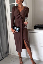 Miaoih Slim Fit V Neck Pleated Long Sleeve Midi Dress