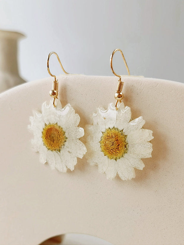 Pressed Flower Drop Earring - Resin Daisy