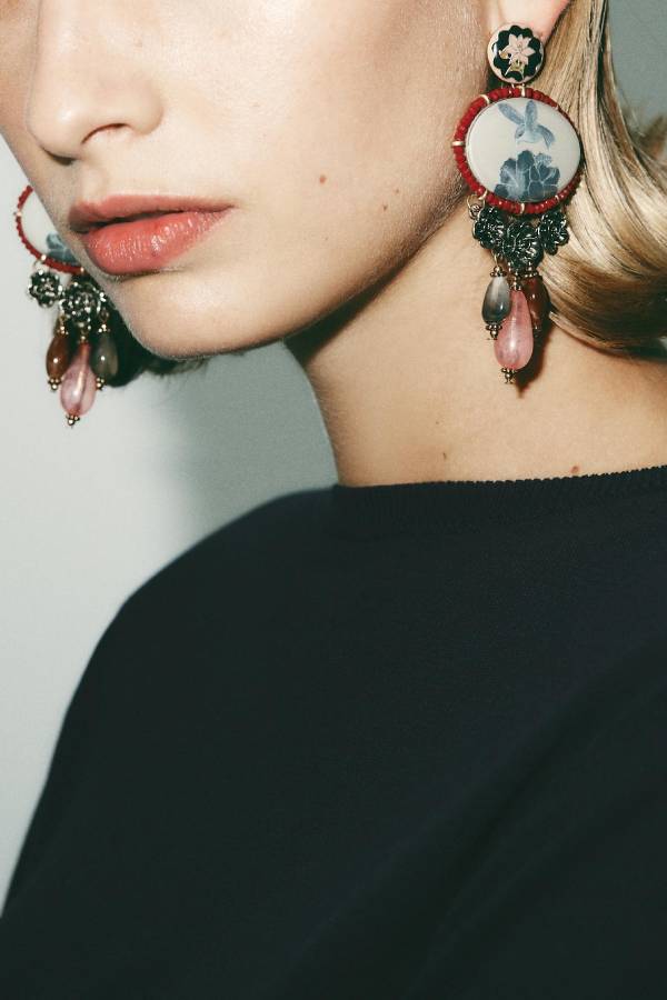 RESIN STONE CHARM EARRINGS