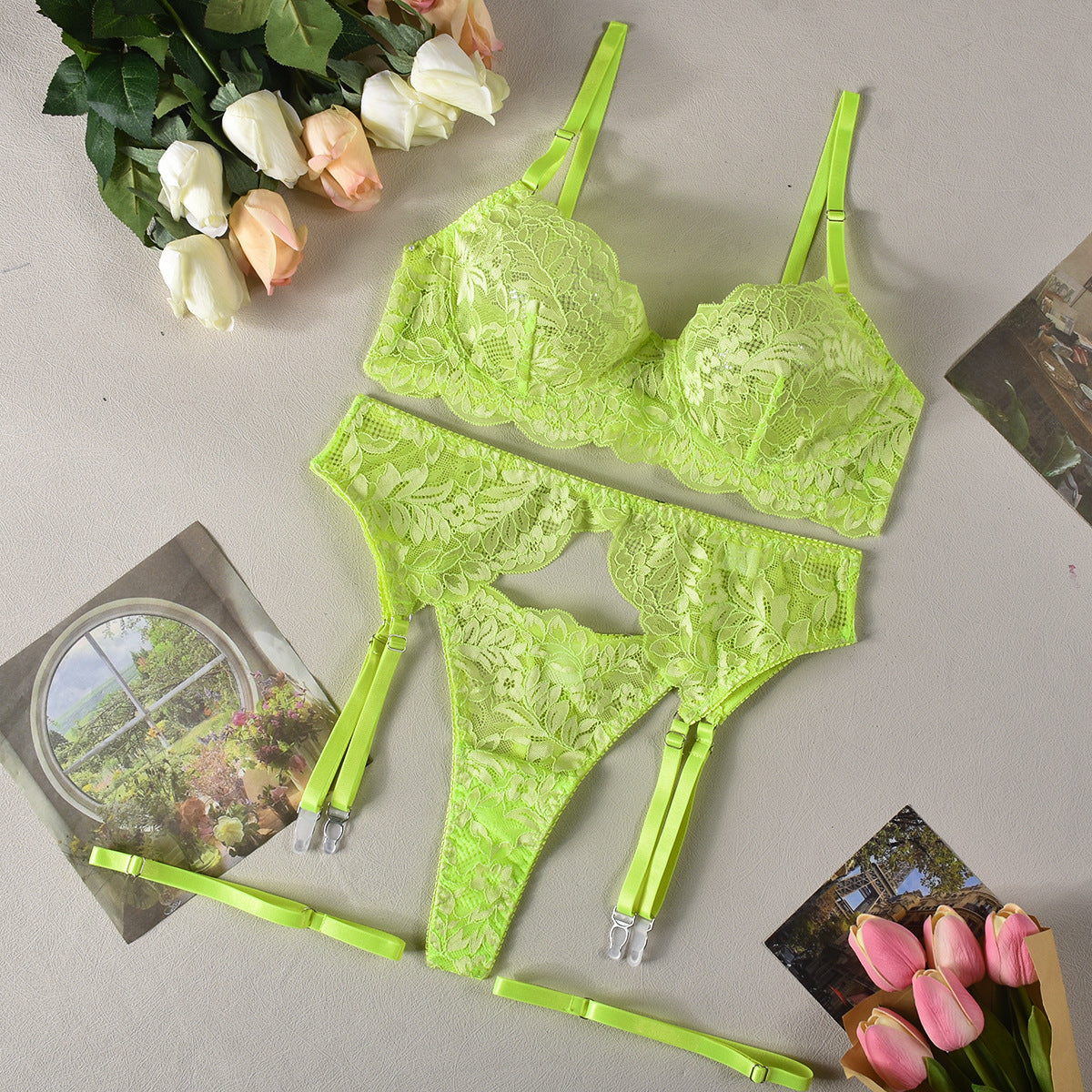 Sexy underwire bra, lace sexy lingerie 4-piece set