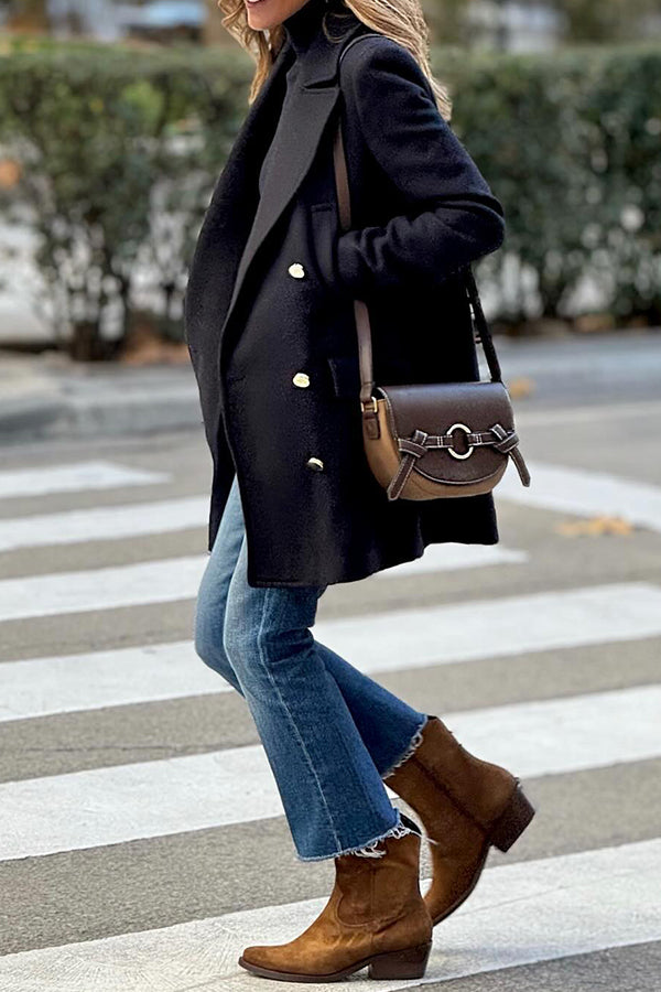 Buttoned solid color blazer