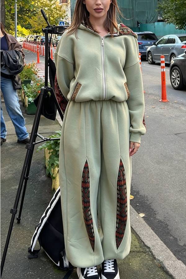 Ethnic-style Print Patchwork Zip Long Sleeve Hoodie and Elastic Waist Pocket Jogger Set