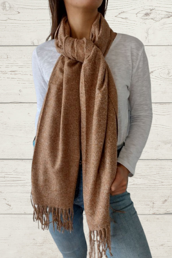 Scarf a speckled color, camel color