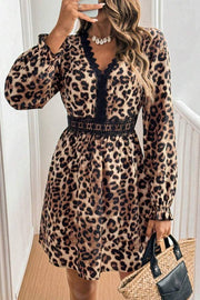 Leopard print lace-trimmed V-neck fitted dress
