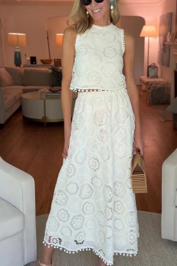 Nice Try Embroidered Crochet Lace Tassle Trim Elastic Waist Midi Skirt