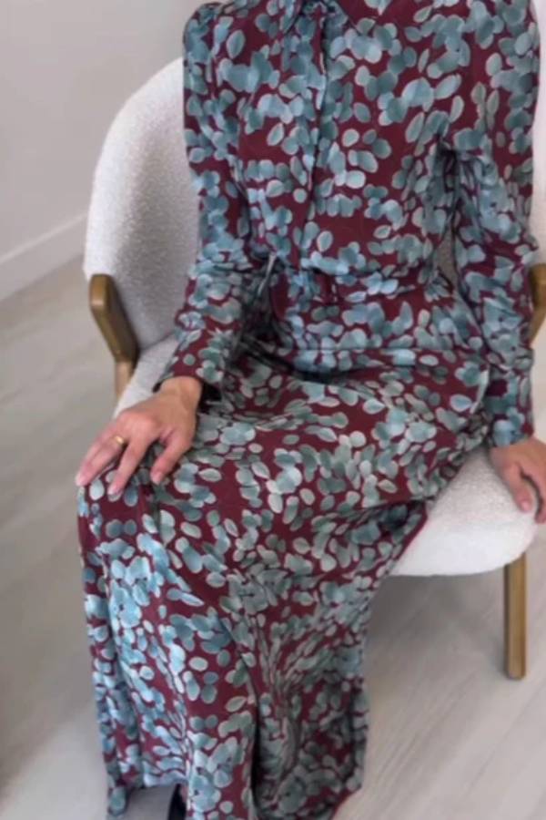 Contrast color printed long-sleeved maxi dress