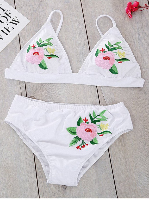 Floral Print Two Pieces Swimsuit (2 Colors)